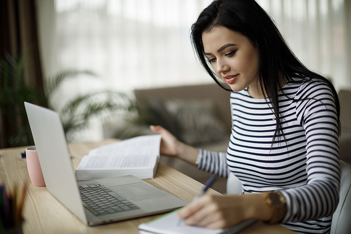 Student making APA Style Citation for research assignment